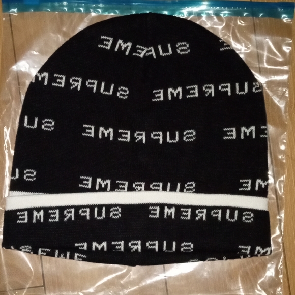 Supreme Other - Supreme All Over Print Beanie